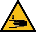 W024 – Écrasement des mains