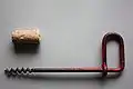 Un ancien type de broche, la broche «&nbsp;tire-bouchon&nbsp;».