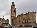 Église San Pedro Apóstol.