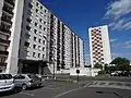 Les deux imposants immeubles du nord du quartier