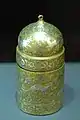Encrier perse en cuivre incrusté d'argent, deuxième moitié du XVIe siècle.