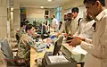 À l'intérieur de la douane afghane et de la station de patrouille frontalière de Torkham