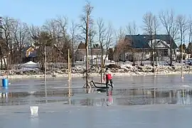 Renforcement de la glace en arrosant