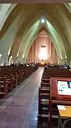 Intérieur de l'église Saint Martin de Rennes lors d'un office.
