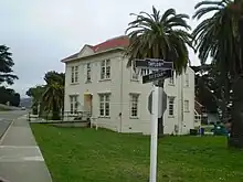  Le premier siège d'Internet Archive au Presidio, une ancienne base militaire américaine à San Francisco, de 1996 à 2009