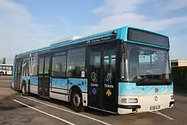 Sur un autobus.