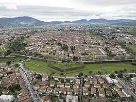 Lucques