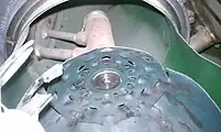 Vue en coupe d'un dôme d'une des chambres de combustion du J35.