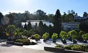 Les serres du jardin botanique du Montet