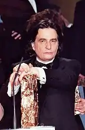 Jean-Pierre Léaud est l'acteur fétiche de Truffaut. Il incarne notamment Antoine Doinel dans Les Quatre Cents Coups, Antoine et Colette, Baisers Volés, Domicile conjugal et L'Amour en fuite. Il est aussi Alphonse dans La Nuit américaine et Claude dans Les Deux Anglaises et le Continent.