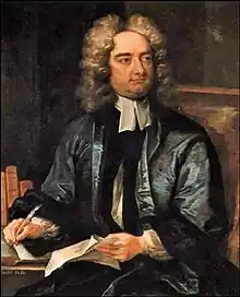 Un homme est assis sur une chaise, tourné vers la droite. Il porte une robe sombre et a une perruque sur la tête. Son visage est rond. Dans sa main droite se trouve un stylo et dans sa main gauche un document.