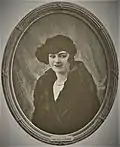 Jeune fille à la fourrure