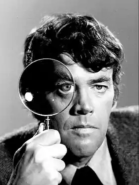 Jim Hutton est Ellery Queen en 1975.