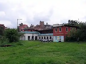 Le Ikha Pokhari (en) asséché à Kathmandu