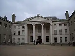 Entrée principale de Kenwood Housecolonnade de Robert Adam(façade sur cour).