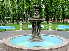 une fontaine,
