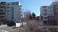 À gauche Länsimäki, Vantaa et à droite Mellunmäki.