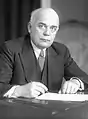 Léon Nicole politicien suisse, avril 1933