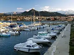 La marina de plaisance.