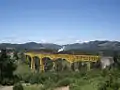 Train à vapeur sur le viaduc