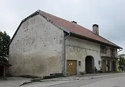 Ancienne ferme à La Chaux-du-Dombief