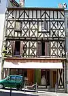 Maison à colombages, rue Armand-Caduc (juin&nbsp;2009).