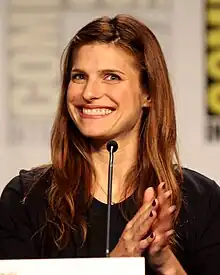 Lake Bell interprète le Dr Cat Black