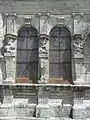 Fenêtres géminées à gauche, façade ouest.