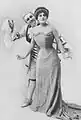 Publicité dans le Theatre Magazine, 1911, pour la pièce Everywoman de Walter Browne, avec l'actrice de vaudeville Laura Nelson Hall&nbsp;(en), musique de George Chadwick.