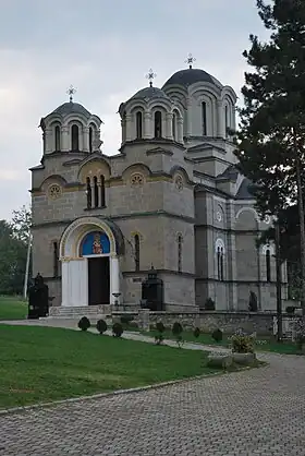 Vue de l'église Saint-Athanase.