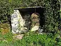 Ancienne pompe à eau, près du lavoir