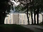 Le château de Fresnay.
