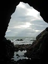Grotte à marée haute