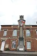 Le monument aux morts.