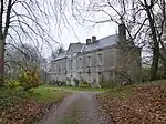 Le château de Pont-Sal : vue extérieure d'ensemble.