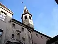 Le clocheton du Collège de grammaire.