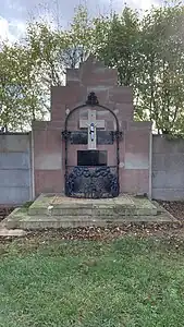 Monument aux morts.