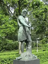 Version en bronze de Kullervo parle à son épée au parc Eläintarha, 1932.