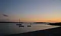 Ambiance nocturne à Lilia (plage de Kervenni).