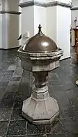 Les Fonts baptismaux.