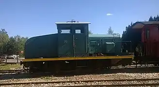 Locotracteur no&nbsp;70 en gare de Raucoules.