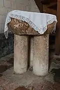 Fonts baptismaux du XIIe siècle.