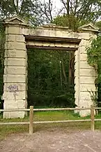 La porte du XVIIe.