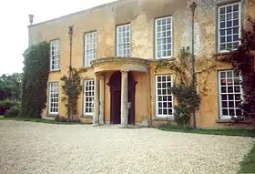Image illustrative de l’article Luckington Court