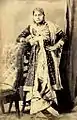 Femme lucknowi en gharara.