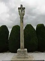 La croix de cimetière de Luitré.