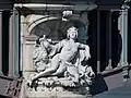 Allégorie de la Saône sur une pile du pont.
