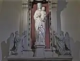 Statue de la Vierge.