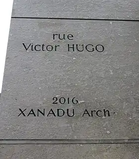 Voir la plaque.