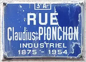 Voir la plaque.